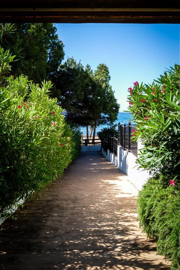 Marbella Banus Suites - Bird Of Paradise Playas Del Duque Banus Suite Apartment المظهر الخارجي الصورة