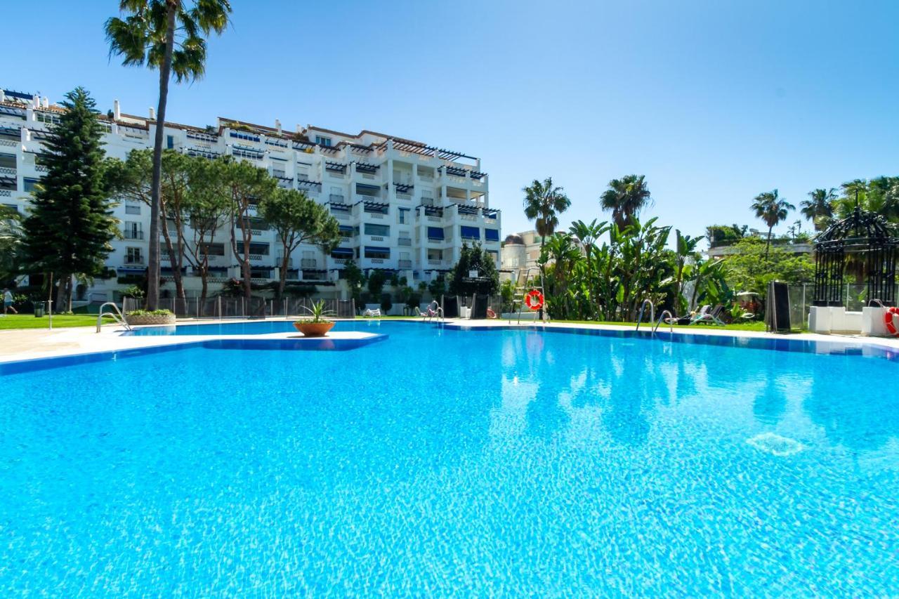 Marbella Banus Suites - Bird Of Paradise Playas Del Duque Banus Suite Apartment المظهر الخارجي الصورة