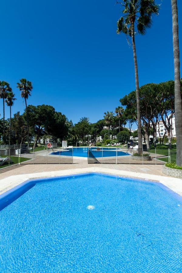 Marbella Banus Suites - Bird Of Paradise Playas Del Duque Banus Suite Apartment المظهر الخارجي الصورة