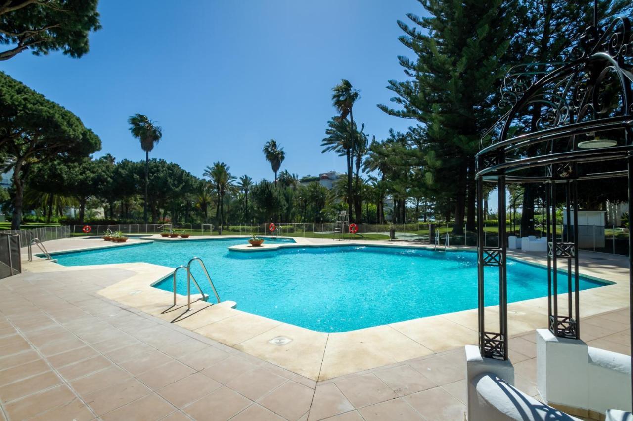 Marbella Banus Suites - Bird Of Paradise Playas Del Duque Banus Suite Apartment المظهر الخارجي الصورة